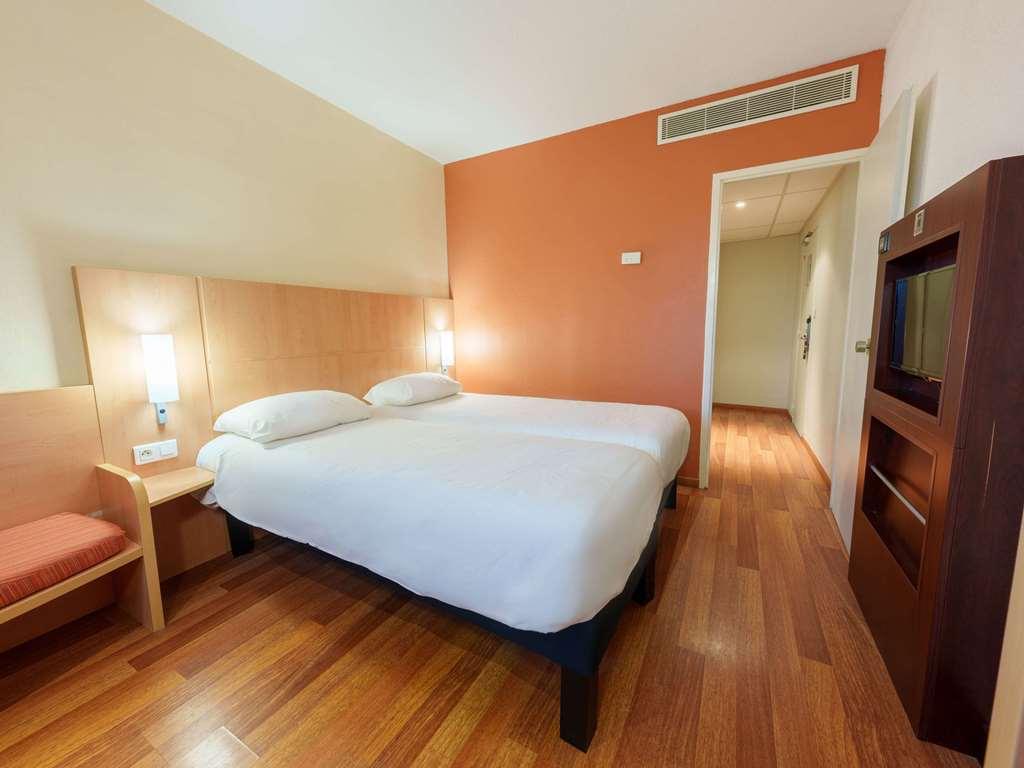 Ibis Saint Quentin Basilique Hotel Kamer foto