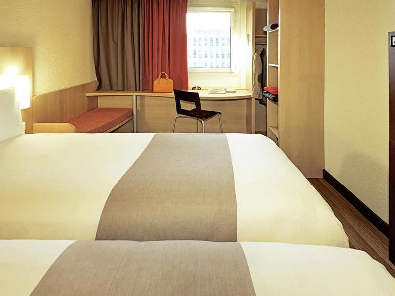 Ibis Saint Quentin Basilique Hotel Buitenkant foto